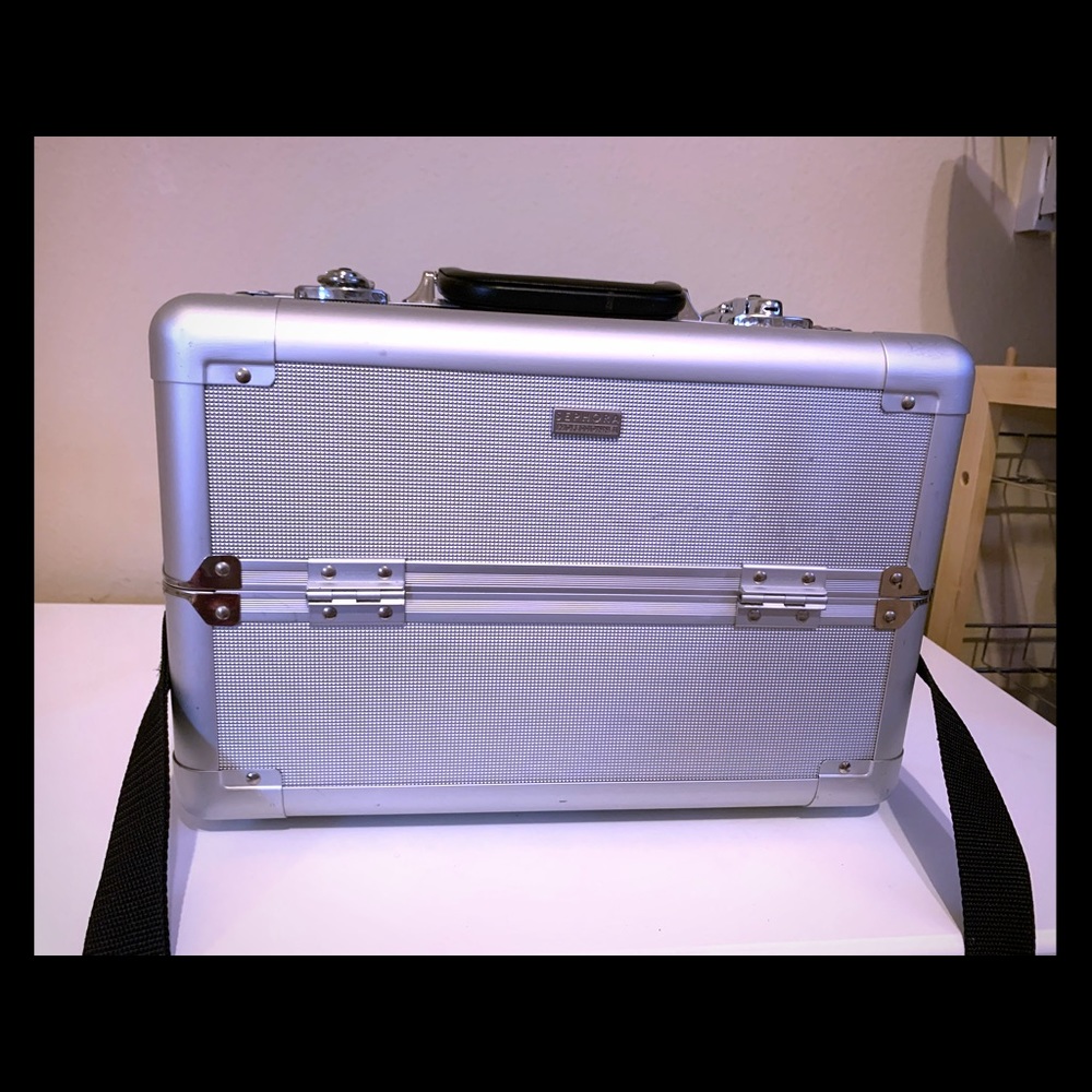 Sephora Collection Silver Metal Large Train Case
